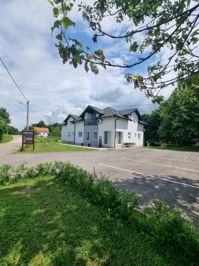 House Forest Queen Smoljanac Buitenkant foto